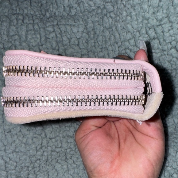 Juicy Couture -NWT Cream &Pink  Velvet Wallet - Picture 8 of 12